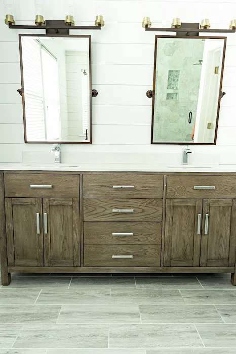 United Group of Sterling Picture 7