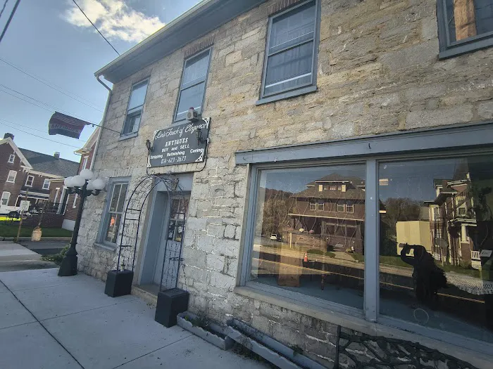 Lin's Touch of Elegance Picture 1