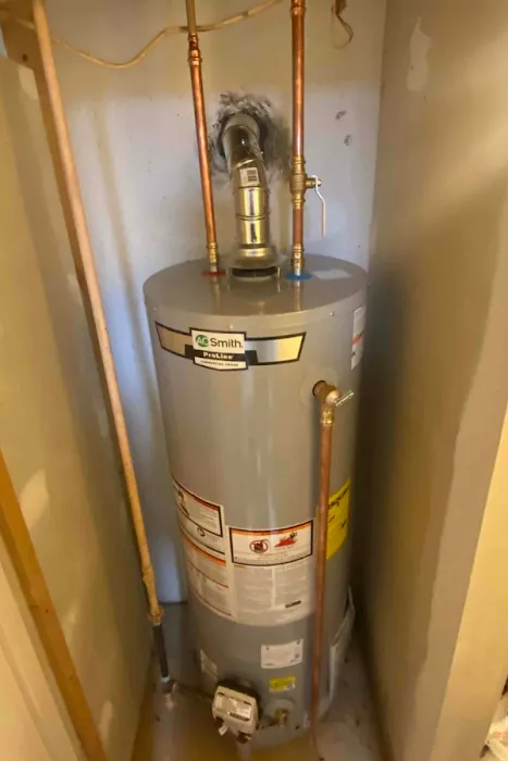 1-Tom-Plumber Picture 2