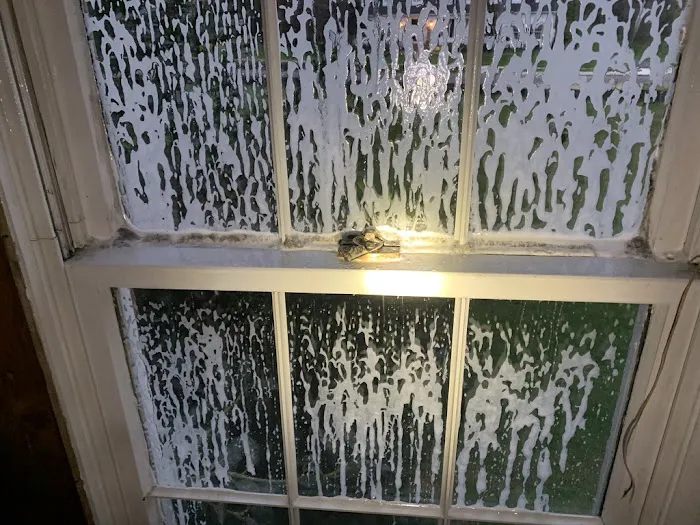 Sunshine Cleaning Picture 4