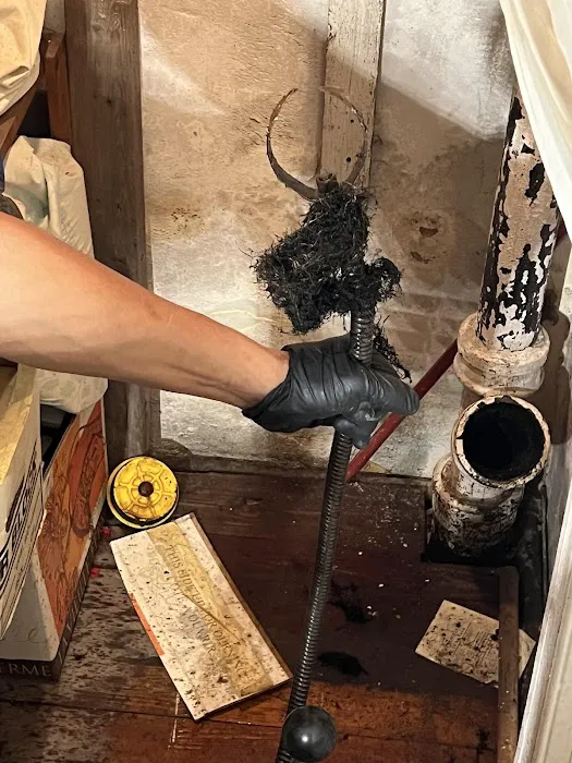 Impeccable Water Damage Restoration Picture 2