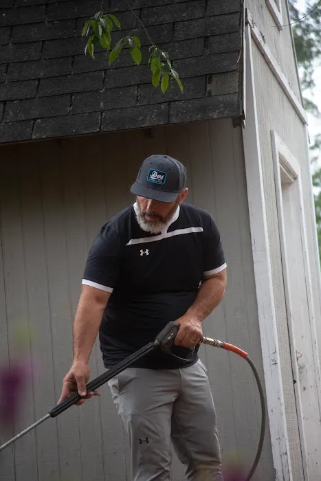 Surratt's Window Cleaning & Painting Picture 4