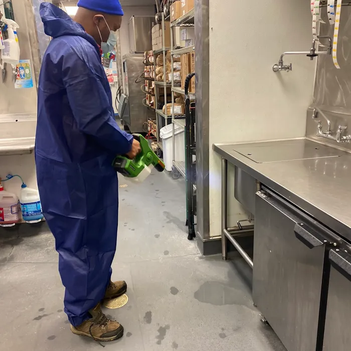 KLEEN N TEAM Picture 8