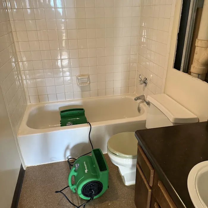 Flood USA - Water Damage Restoration Services Picture 7