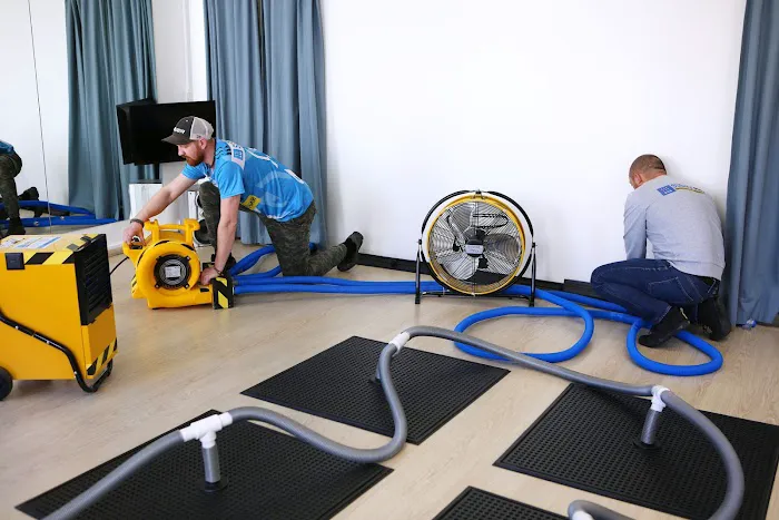 Flood USA - Water Damage Restoration Services Picture 3