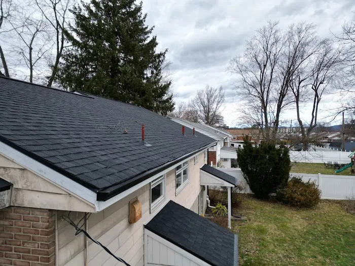 The Helping Company, LLC Picture 3