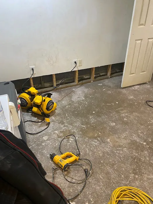 Rapid-Dry Emergency Water Restoration Picture 4