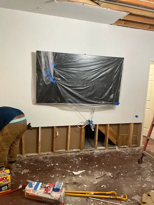 Reyes Restoration Picture 7