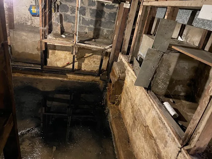 Watery Dewing Disaster Restoration Picture 6