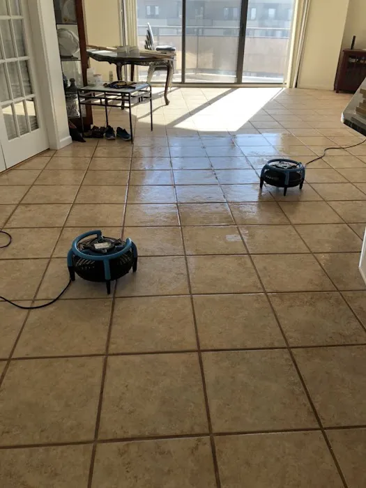 Voda Cleaning & Restoration Picture 4