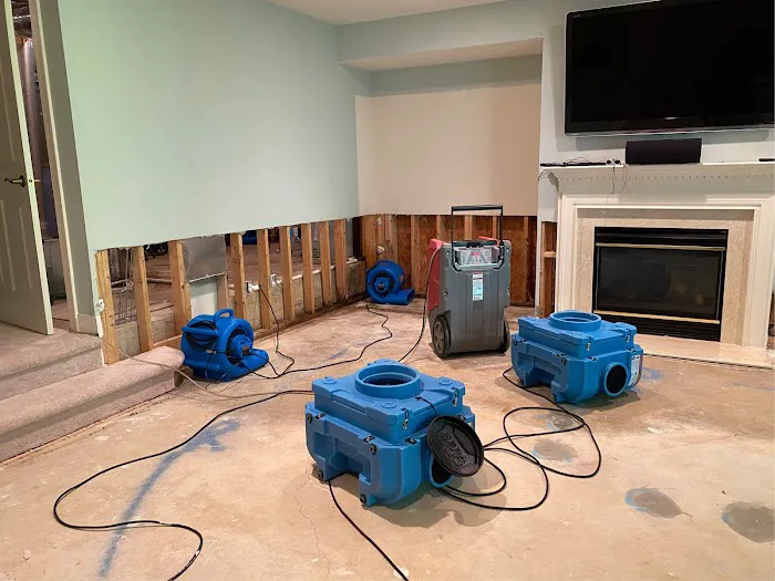 Voda Cleaning & Restoration Picture 6