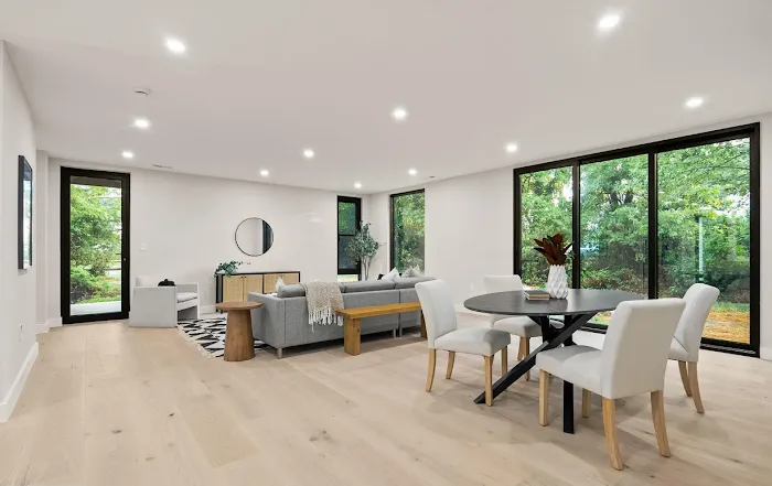 AZ HOME IMPROVEMENT LLC Picture 5