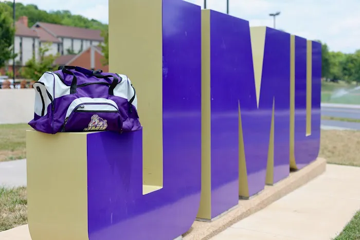 University Cleaners - Augusta St. Picture 3