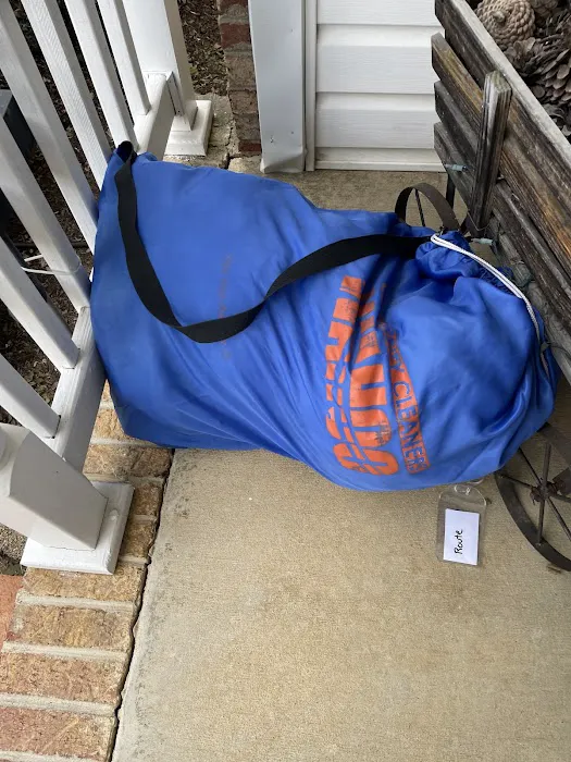 University Cleaners - Augusta St. Picture 2