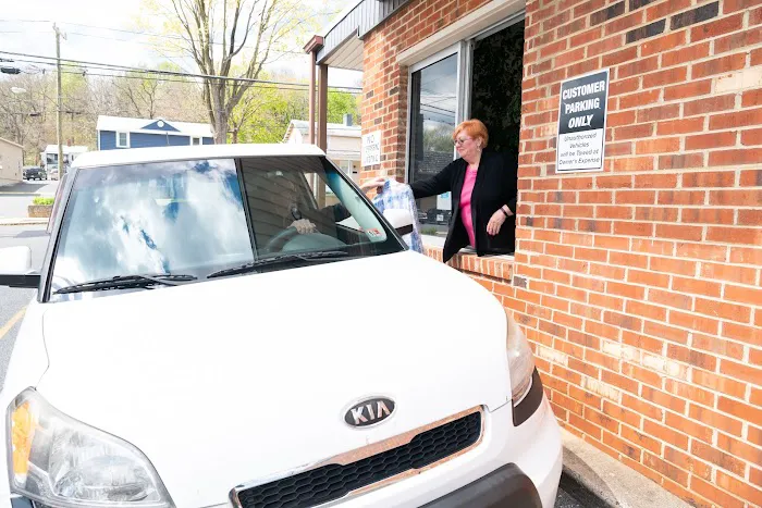 University Cleaners - Augusta St. Picture 6