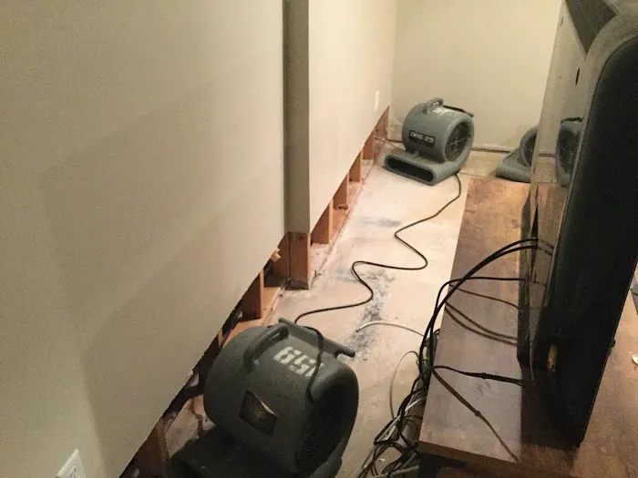 Elite Water Damage Restoration Picture 5