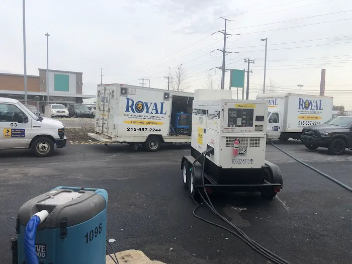 Royal Water Picture 9