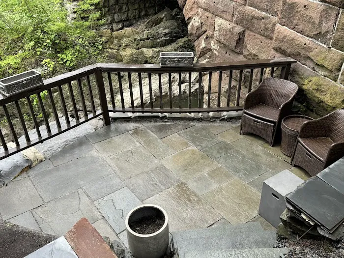 AEK CONSTRUCTION AND LANDSCAPE Picture 5