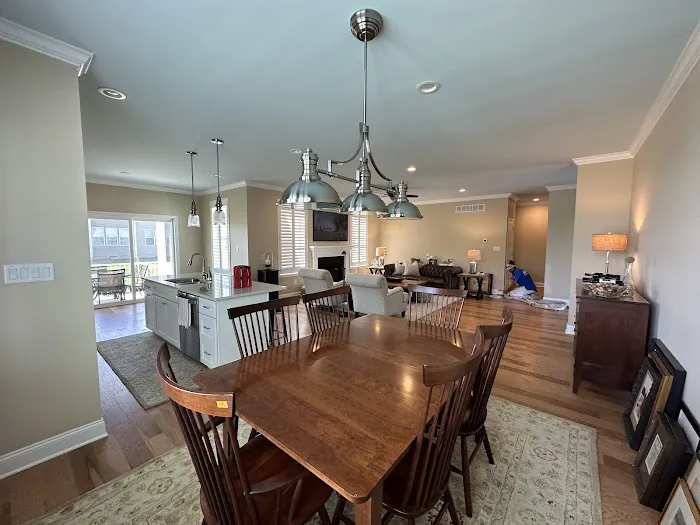 Snow's Painting Llc Picture 9