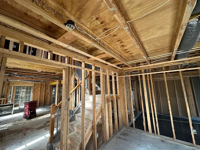 C&B Complete Cleaning & Construction Picture 6