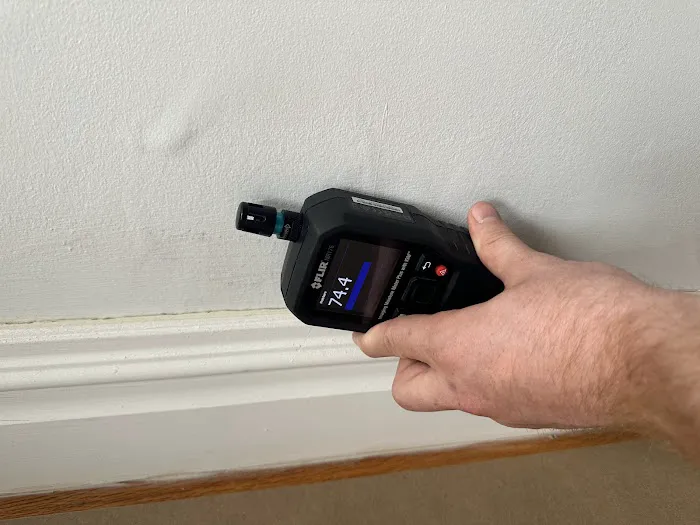 Crown Mold Specialists Picture 8