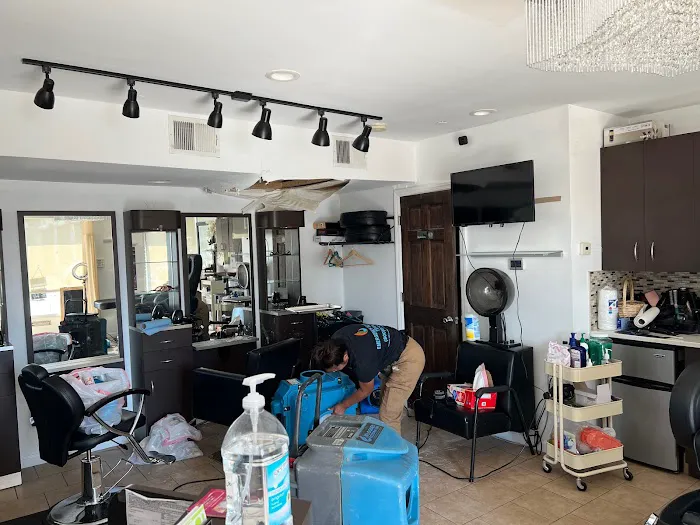 iFlooded Restoration Picture 1