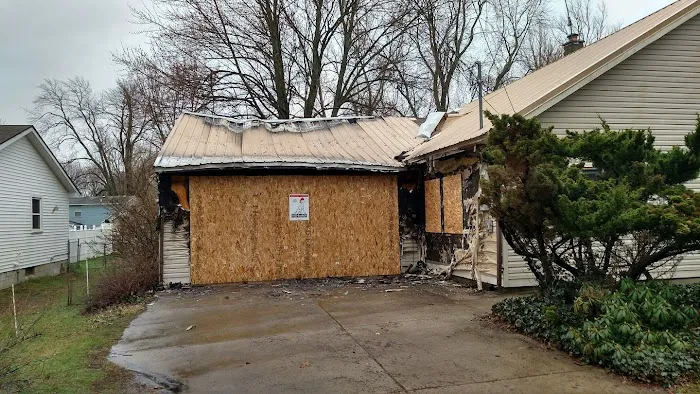 1-800-BoardUp of Delaware Beaches Picture 3