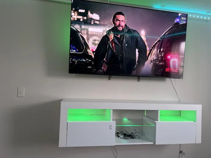 Modern pro painting llc Picture 3