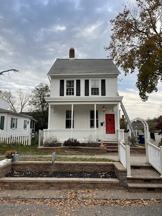 Revive Painting & PowerWashing Picture 10