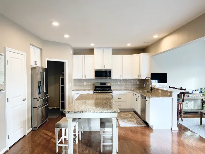 Revive Painting & PowerWashing Picture 2