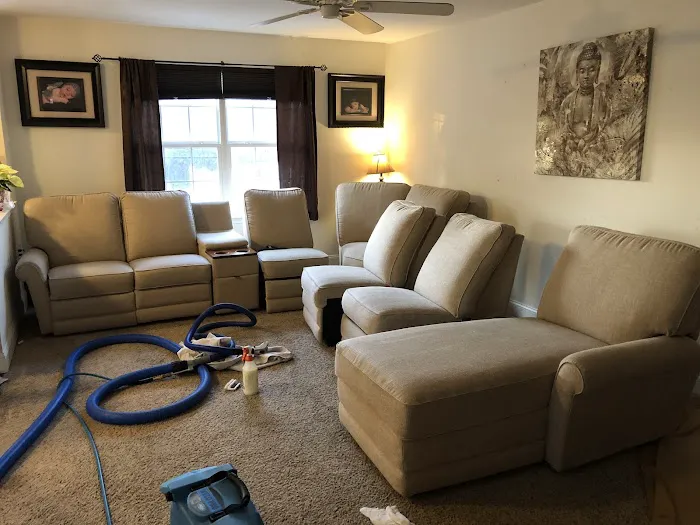 TopSteam Carpet, Upholstery, Tile & Grout Cleaning LLC Picture 3