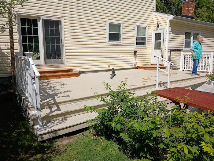 C.R. PRO PAINTING & PRESSURE WASHING Picture 7