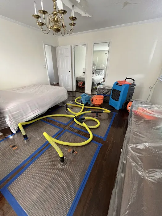 Operators Picture 10