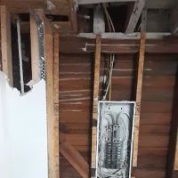 Icon's Professional Carpet Care and water restoration ico