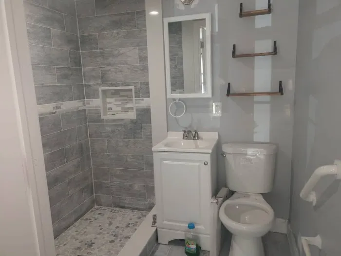 American Restoration & Rebuilders 24Hr Emergency Service Picture 2