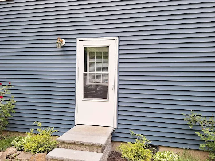 I Know a Guy Picture 2