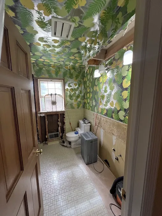 I Know a Guy Picture 8