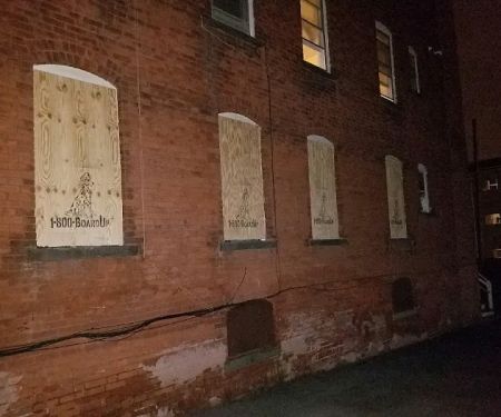 1-800-BOARDUP of Middletown, CT