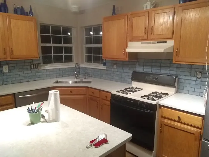 Aaron’s Building Maintenance Home repair and Handyman services Picture 7