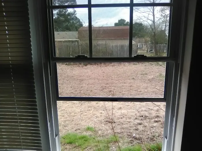 Aaron’s Building Maintenance Home repair and Handyman services Picture 10