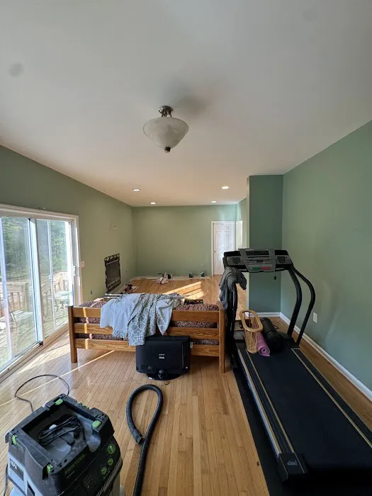 Melo Powerwashing & Painting Picture 3