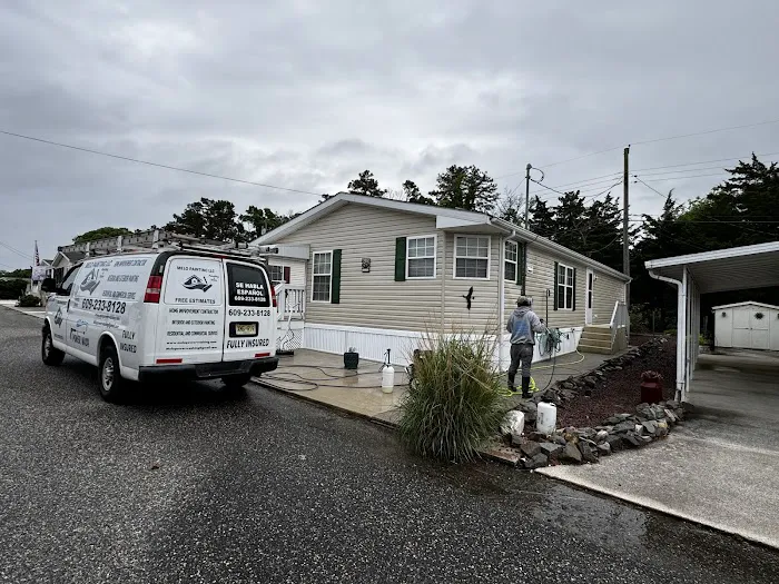 Melo Powerwashing & Painting Picture 6