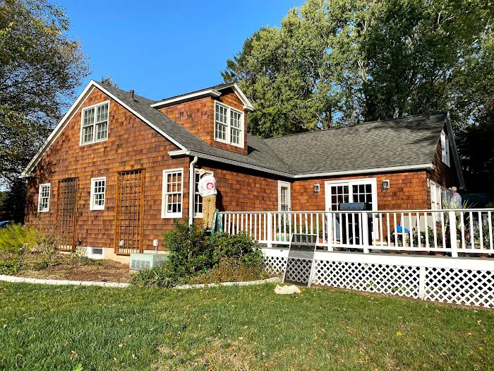 Connecticut House Painters LLC & Power Washing Picture 9