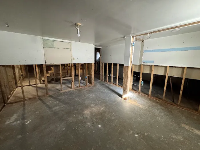 Crowe's Restoration Picture 8