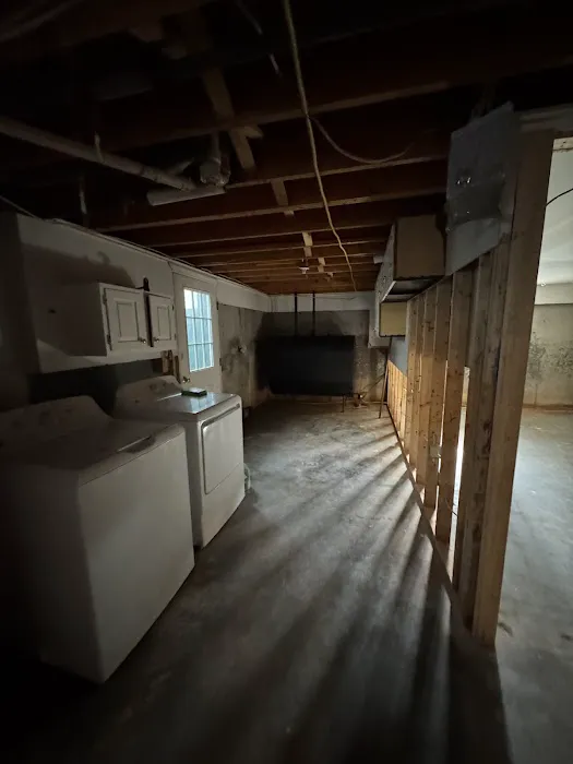 Crowe's Restoration Picture 3