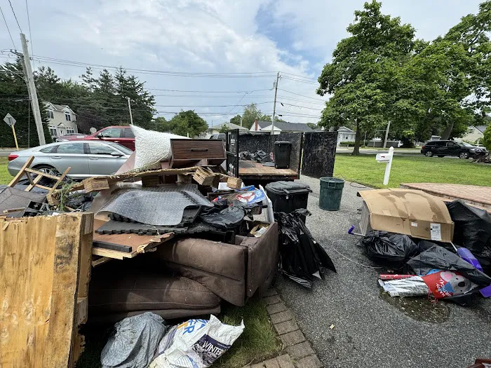 VP Demolition & Junk Removal Inc. Picture 1