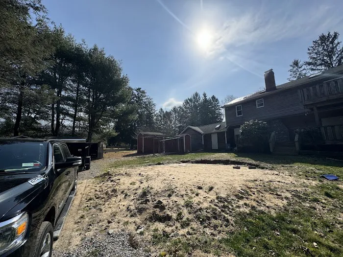 VP Demolition & Junk Removal Inc. Picture 2