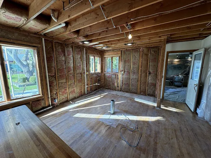 VP Demolition & Junk Removal Inc. Picture 3