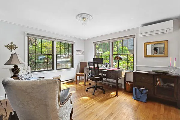 Hickory Harbor Homes Picture 3