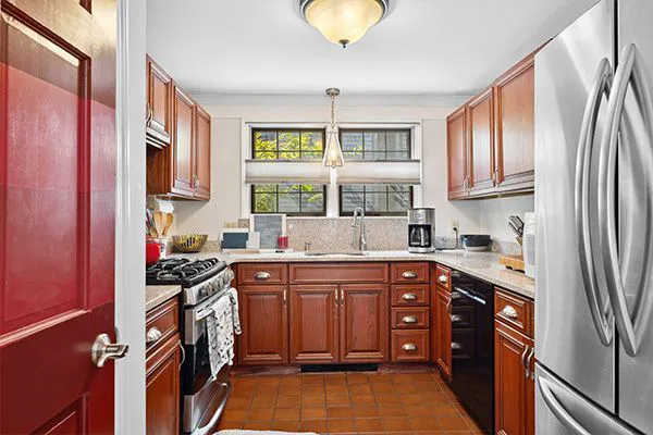 Hickory Harbor Homes Picture 8